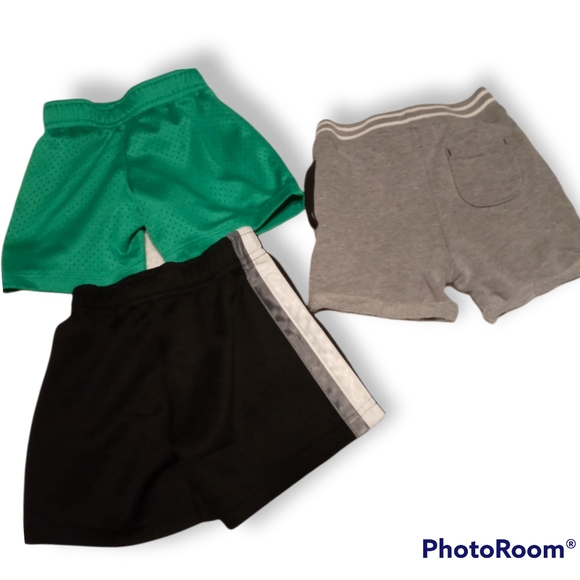 3 Pairs of Boys Size 18 Months Athletic Shorts - Picture 2 of 4
